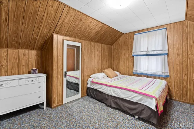 $214,900 | 427 South Douglas Avenue, Belleville, IL 62220