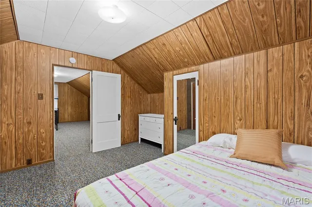 $214,900 | 427 South Douglas Avenue, Belleville, IL 62220