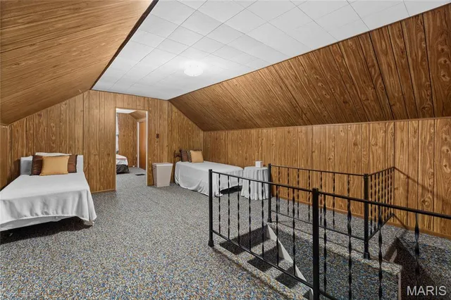 $214,900 | 427 South Douglas Avenue, Belleville, IL 62220