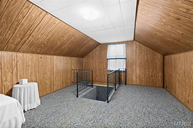 $214,900 | 427 South Douglas Avenue, Belleville, IL 62220