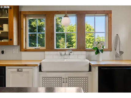 $759,000 | 18210 369th Circle, Yacolt, WA 98675