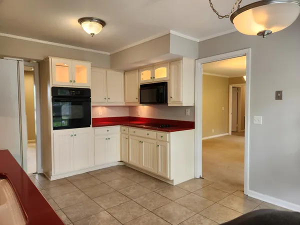 $2,225 | 3824 Lake Aire Court, Nashville, TN 37217