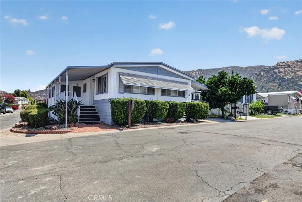 6480 Katherine Street, Unit 87 Simi Valley, CA 93063 - Photo 1 of 36 Gallery Image 1