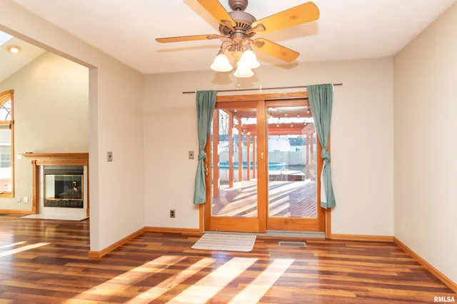 $319,900 | 2104 Marigold Drive, Pekin, IL 61554