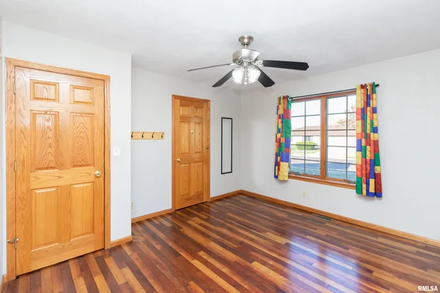 $319,900 | 2104 Marigold Drive, Pekin, IL 61554