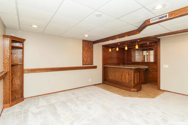 $319,900 | 2104 Marigold Drive, Pekin, IL 61554