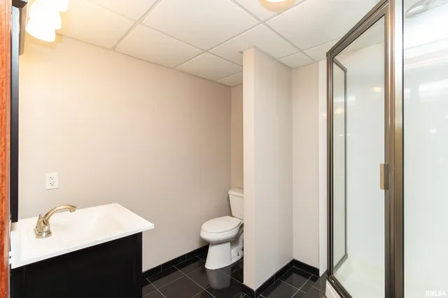 $319,900 | 2104 Marigold Drive, Pekin, IL 61554