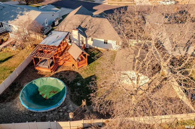 $319,900 | 2104 Marigold Drive, Pekin, IL 61554