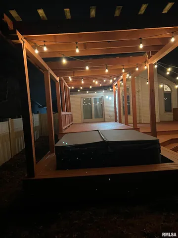 $319,900 | 2104 Marigold Drive, Pekin, IL 61554