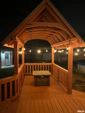 $319,900 | 2104 Marigold Drive, Pekin, IL 61554