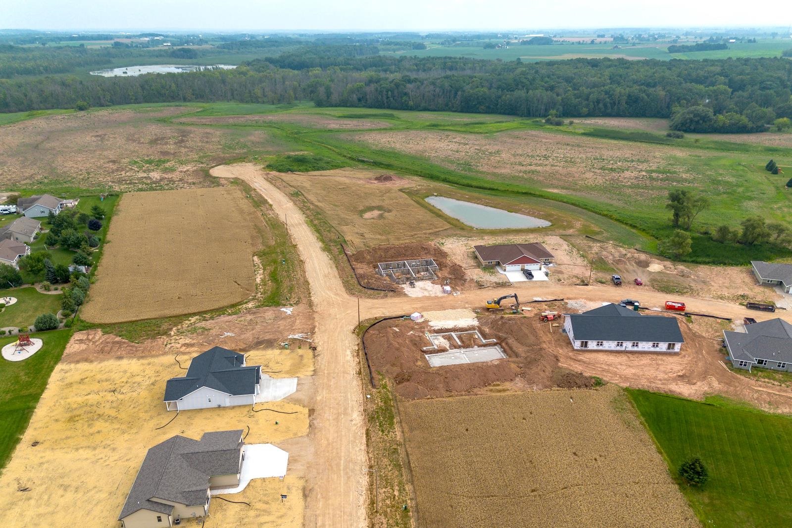 471 Rustic Ridge Drive, Unit 21 Brillion, WI 54110 - Photo 4 of 6