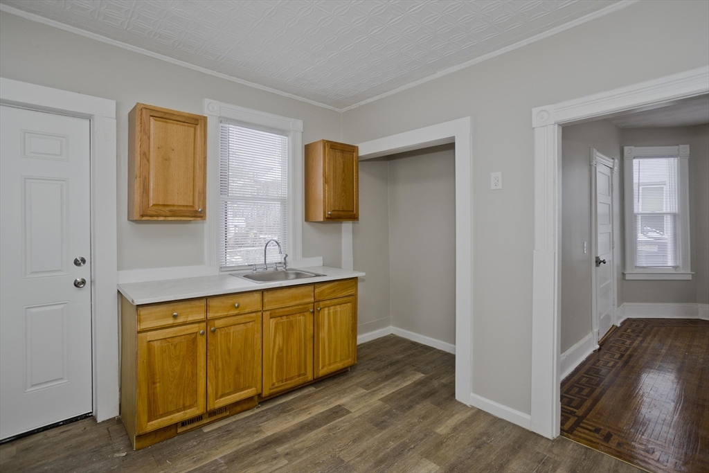75 Mapledell Street Springfield, MA 01109 - Photo 13 of 42 Gallery Image 13
