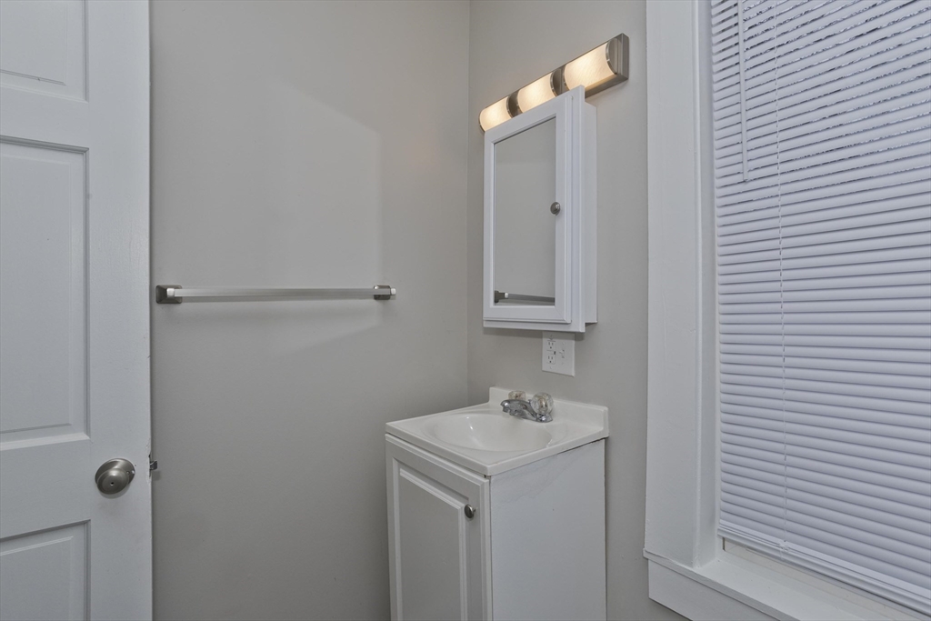 75 Mapledell Street Springfield, MA 01109 - Photo 15 of 42 Gallery Image 15