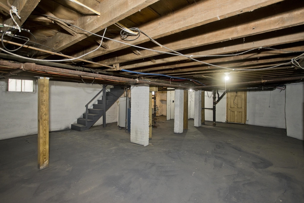 75 Mapledell Street Springfield, MA 01109 - Photo 7 of 42 Gallery Image 7