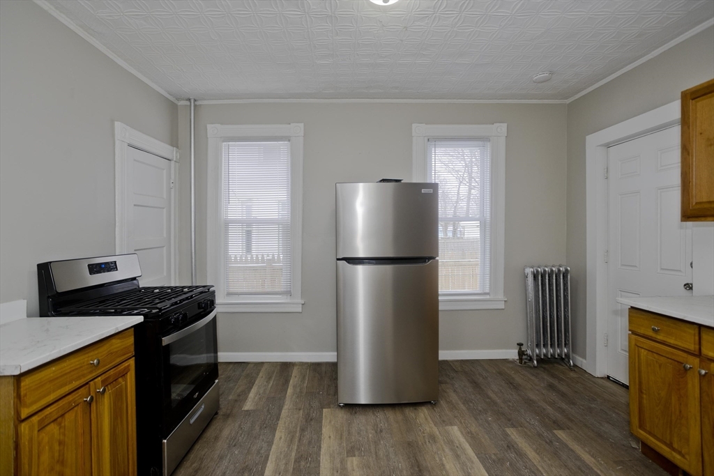 75 Mapledell Street Springfield, MA 01109 - Photo 8 of 42 Gallery Image 8