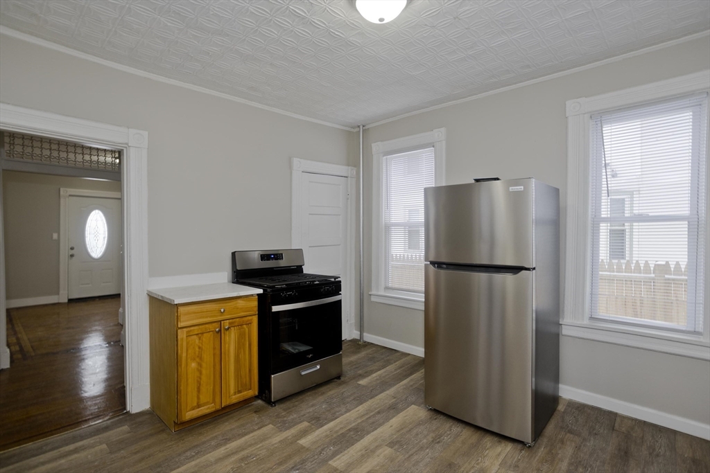 75 Mapledell Street Springfield, MA 01109 - Photo 10 of 42 Gallery Image 10