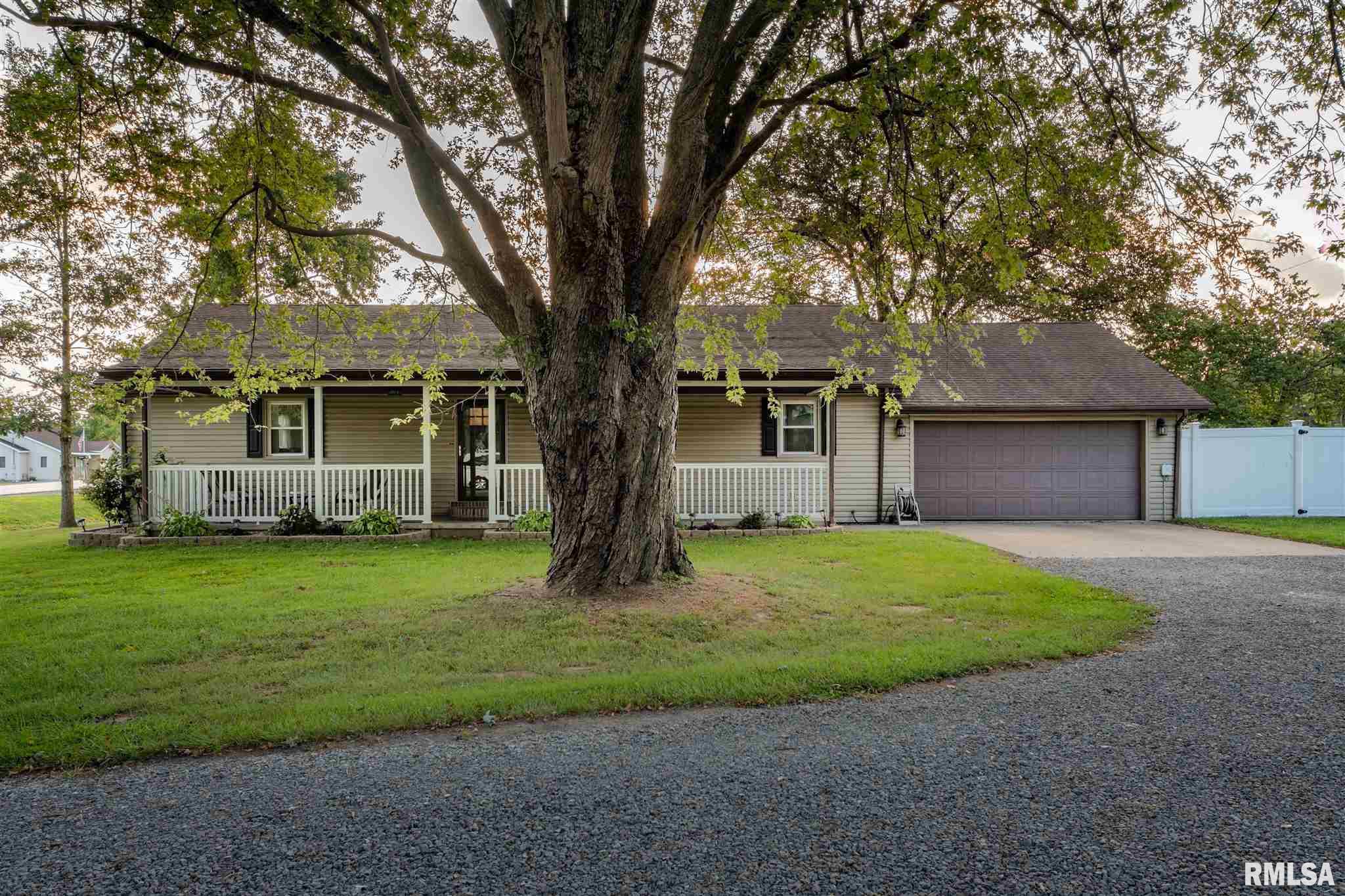 11478 Cedar Grove Road Marion, IL 62959 - Photo 2 of 18