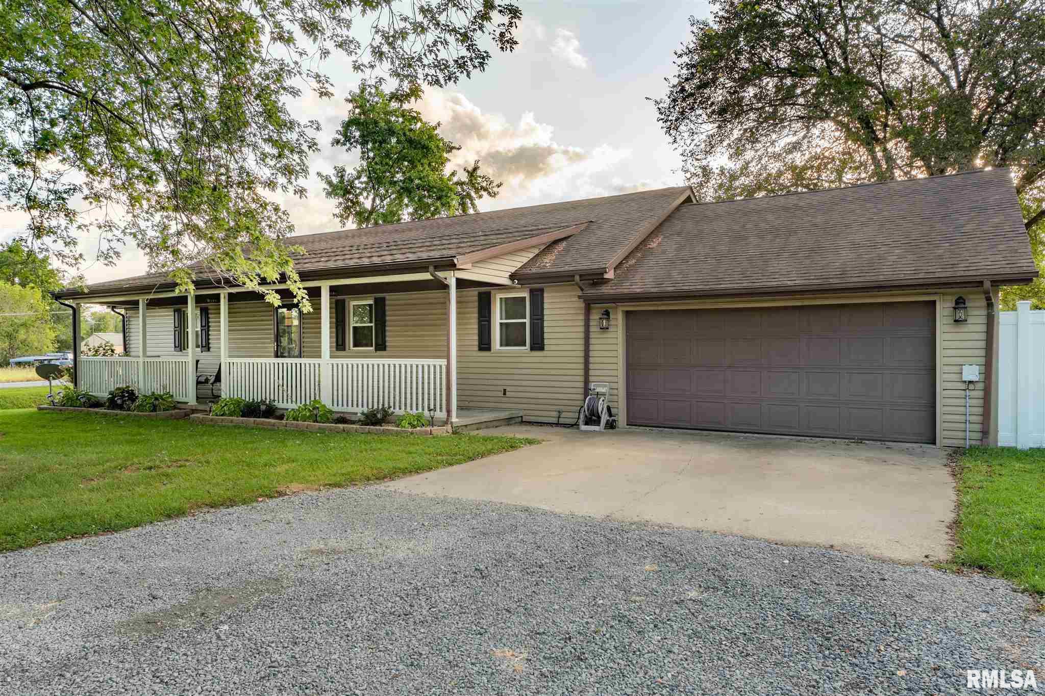 11478 Cedar Grove Road Marion, IL 62959 - Photo 3 of 18