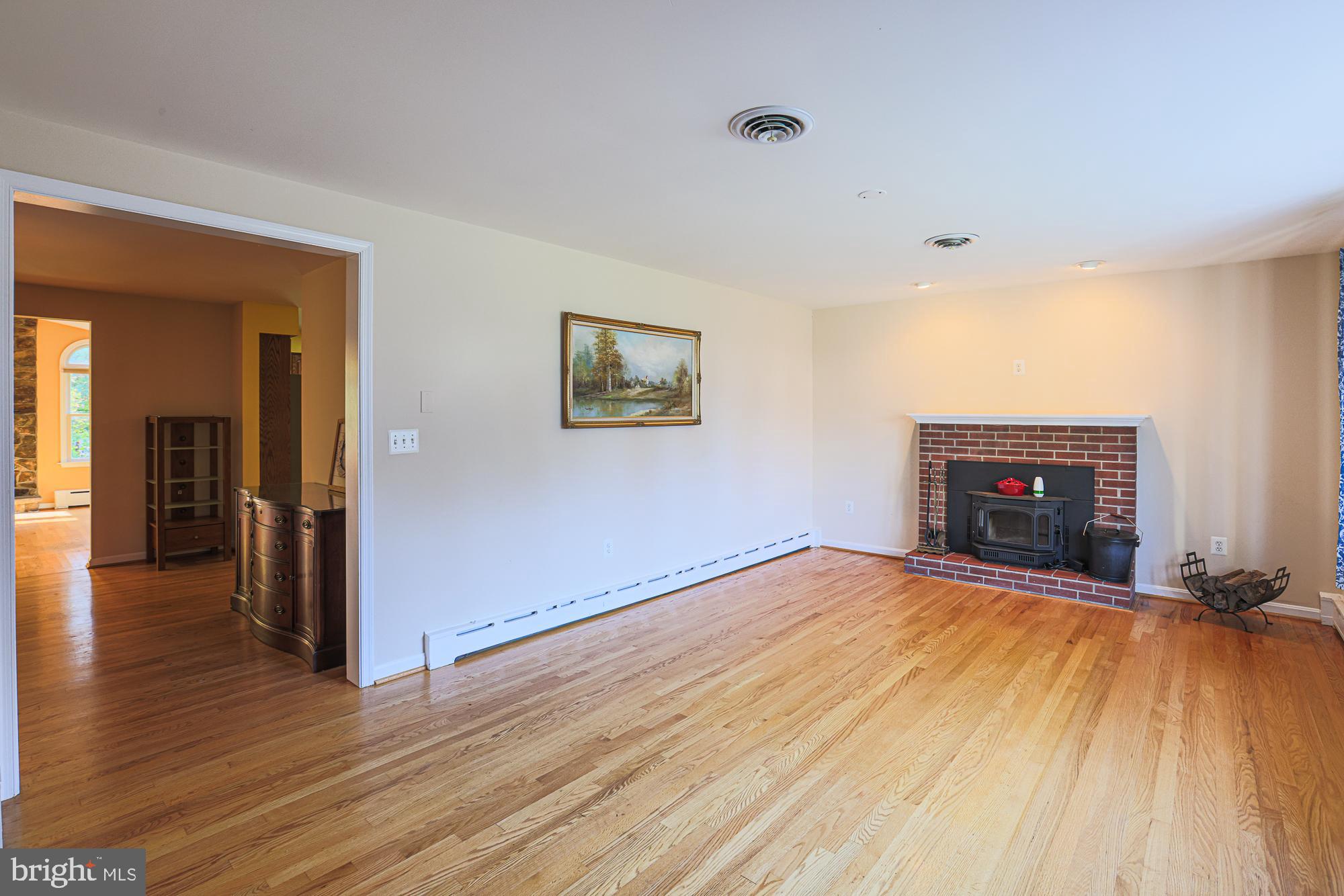 9809 Gunforge Road Perry Hall, MD 21128 - Photo 4 of 48 Living Room
