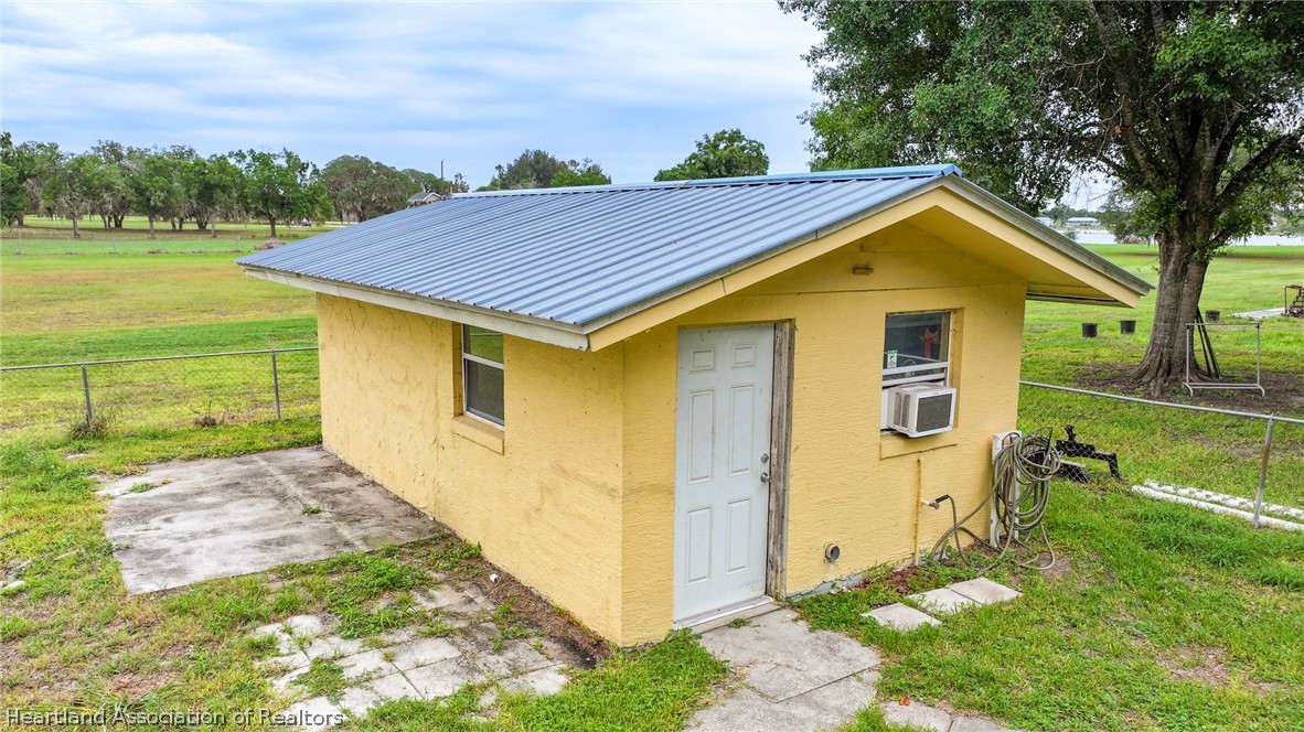 1690 North Tower Road Avon Park, FL 33825 - Photo 6 of 17