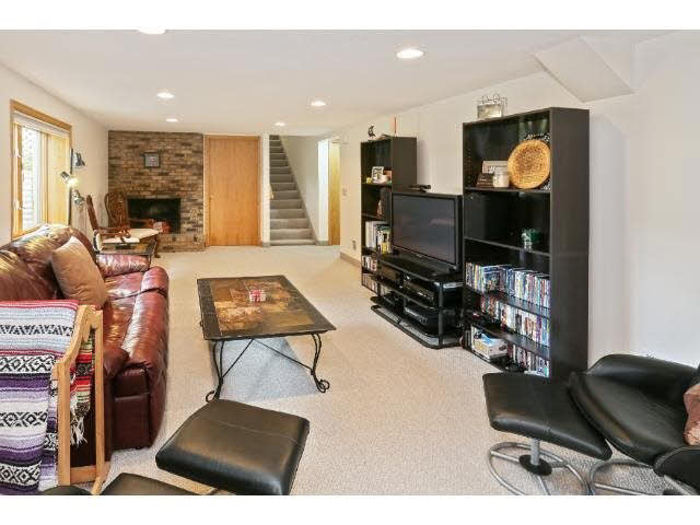 735 Gramsie Road Shoreview, MN 55126 - Photo 15 of 18