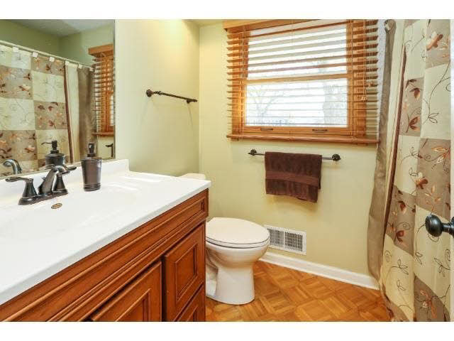 735 Gramsie Road Shoreview, MN 55126 - Photo 10 of 18