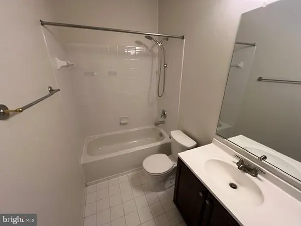 $1,725 | 3516 Worthington Boulevard, Unit 301, Frederick, MD 21704