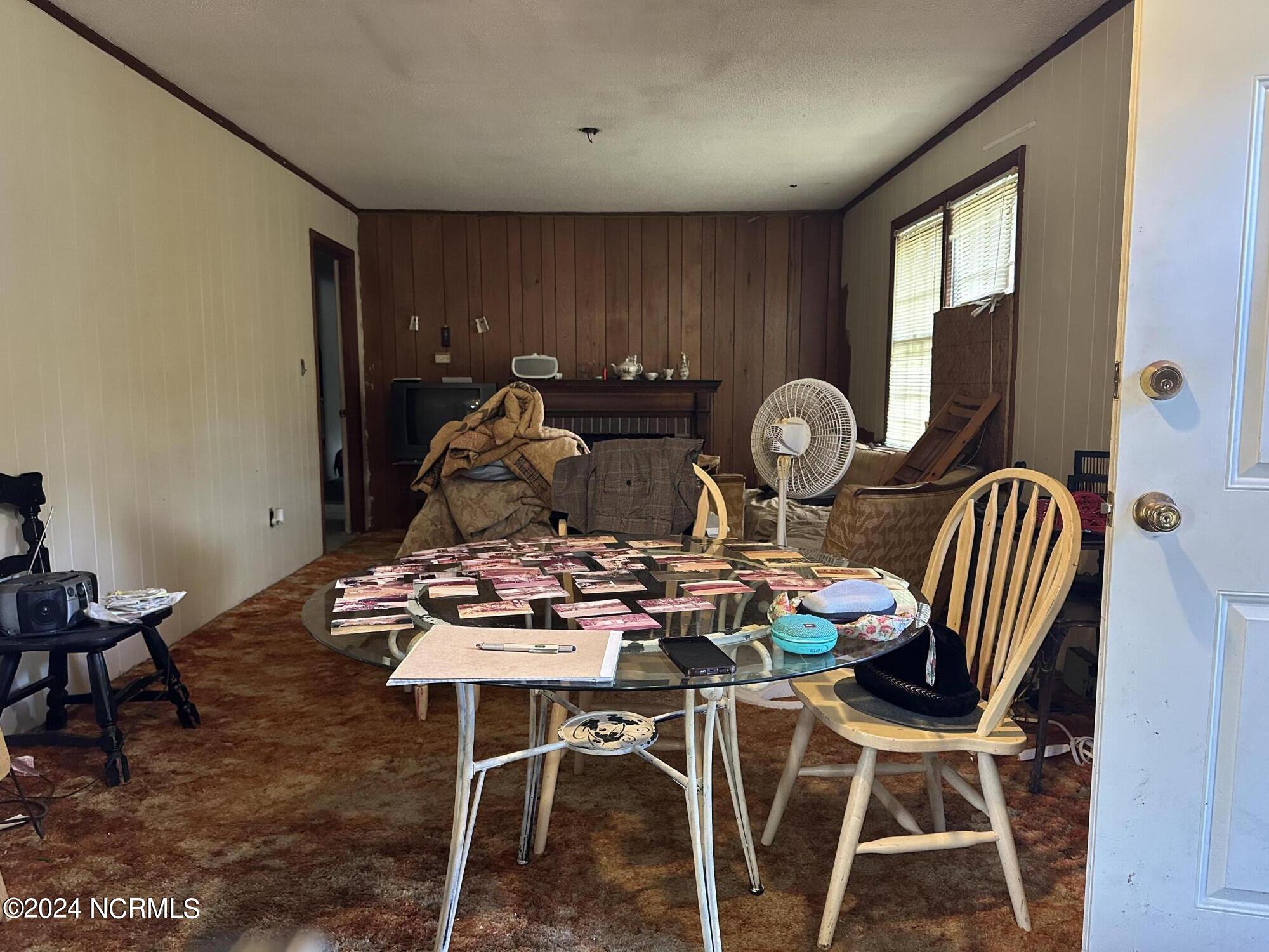 2720 Bowdens Road Faison, NC 28341 - Photo 5 of 24 Living Room