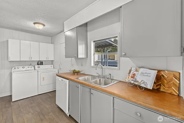 $97,000 | 11622 Silver Lake Road, Unit 71, Everett, WA 98208