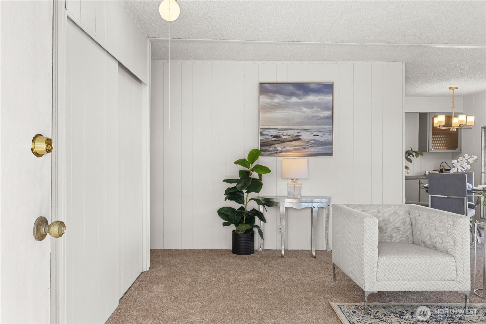 11622 Silver Lake Road, Unit 71 Everett, WA 98208 - Photo 2 of 35 a living room with furniture