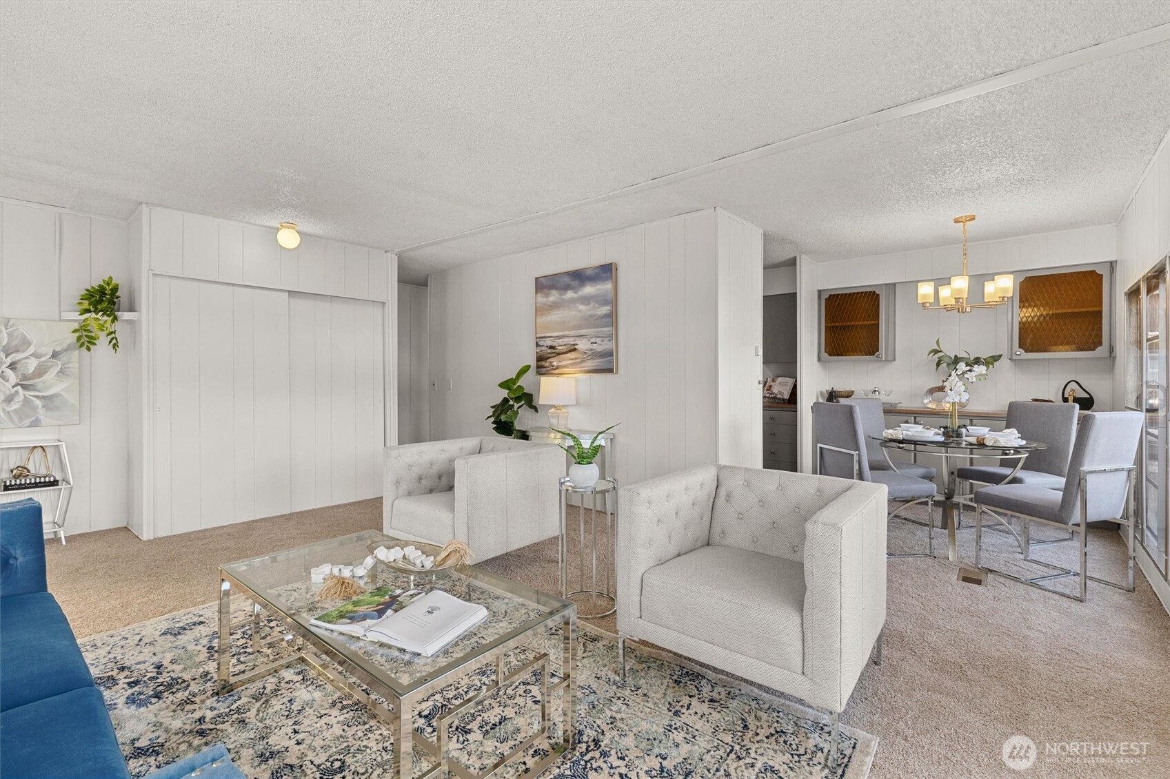 11622 Silver Lake Road, Unit 71 Everett, WA 98208 - Photo 8 of 35 a living room with furniture and a wooden floor