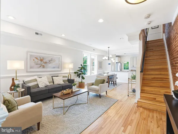 $924,900 | 133 U Street Northeast, Washington, DC 20002