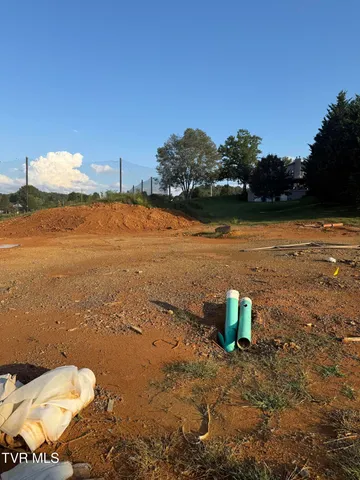 $59,900 | 340 Monroe Drive, Bristol, TN 37620