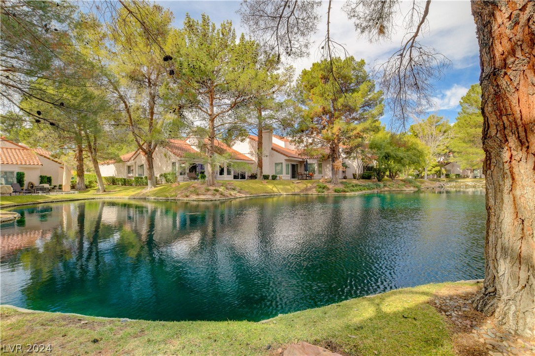 6955 Emerald Spgs Ln