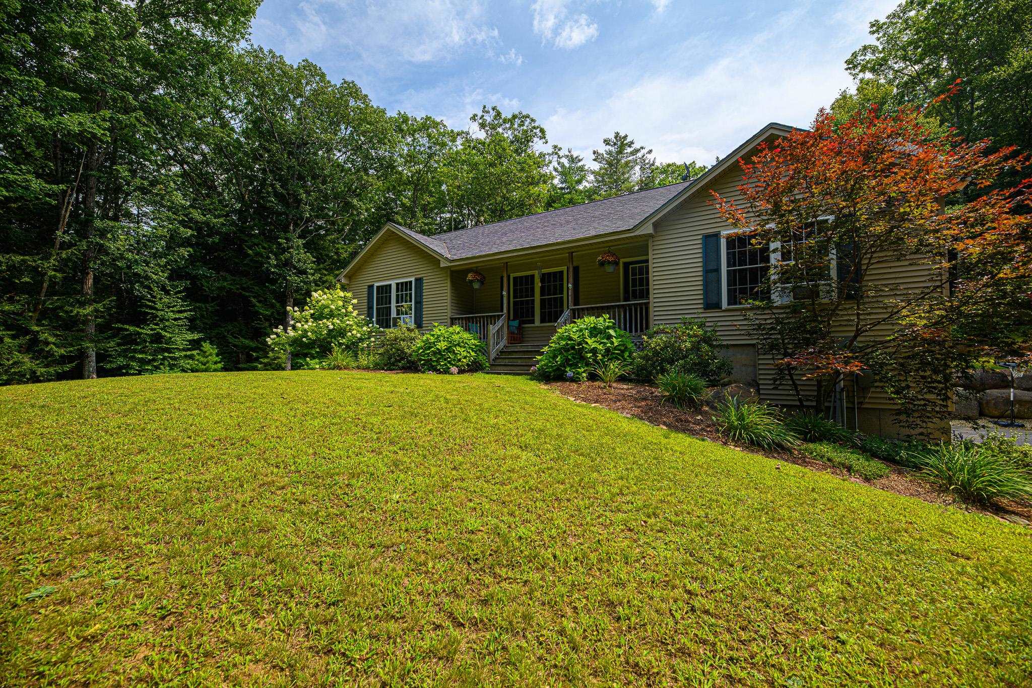 987 Deering Center Road Weare, NH 03281 - Photo 1 of 28