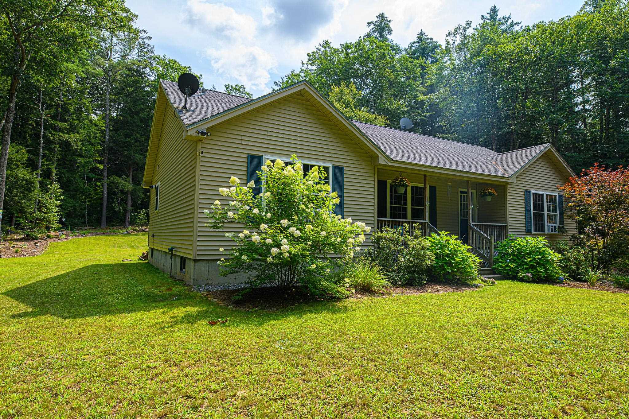 987 Deering Center Road Weare, NH 03281 - Photo 16 of 28