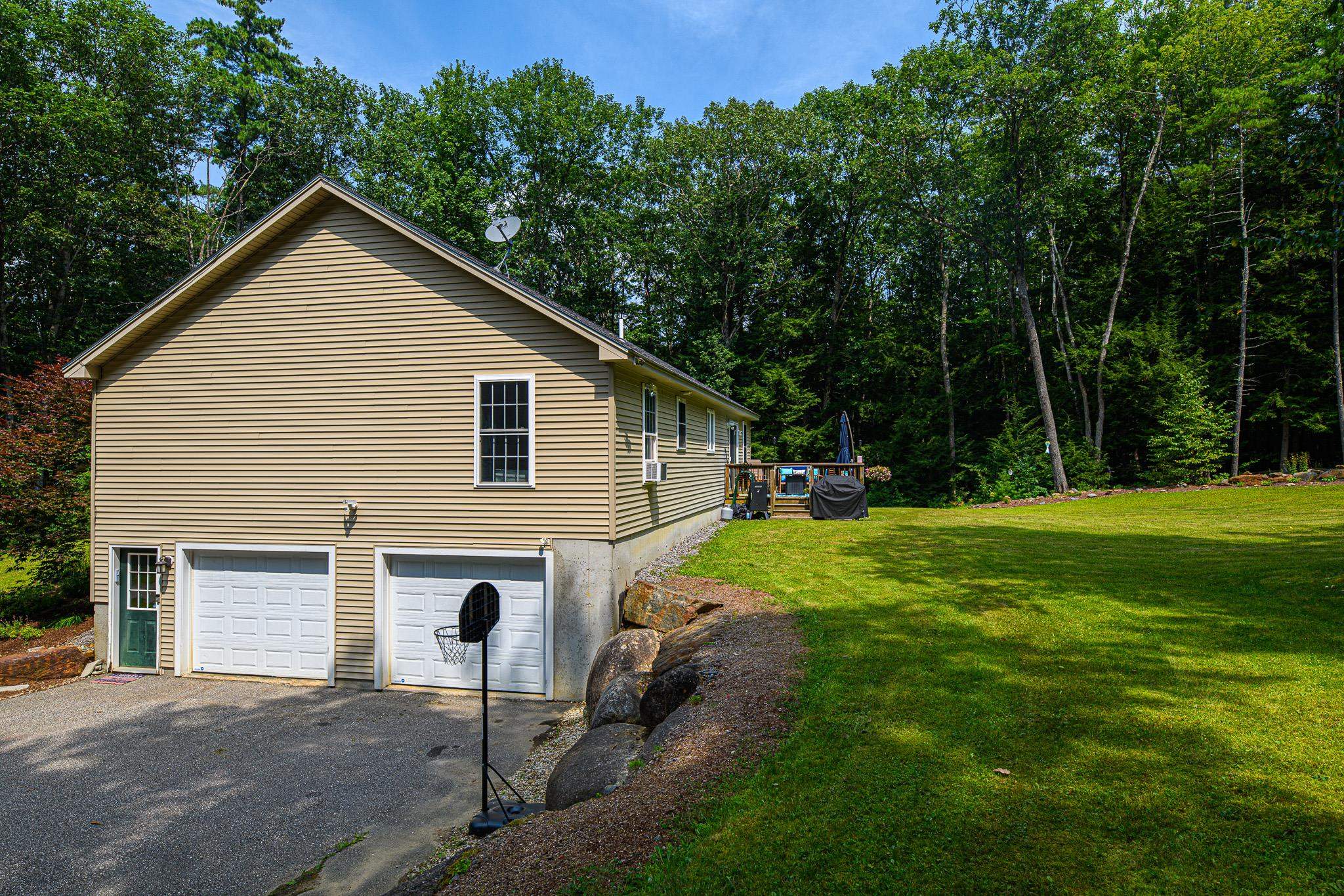 987 Deering Center Road Weare, NH 03281 - Photo 19 of 28
