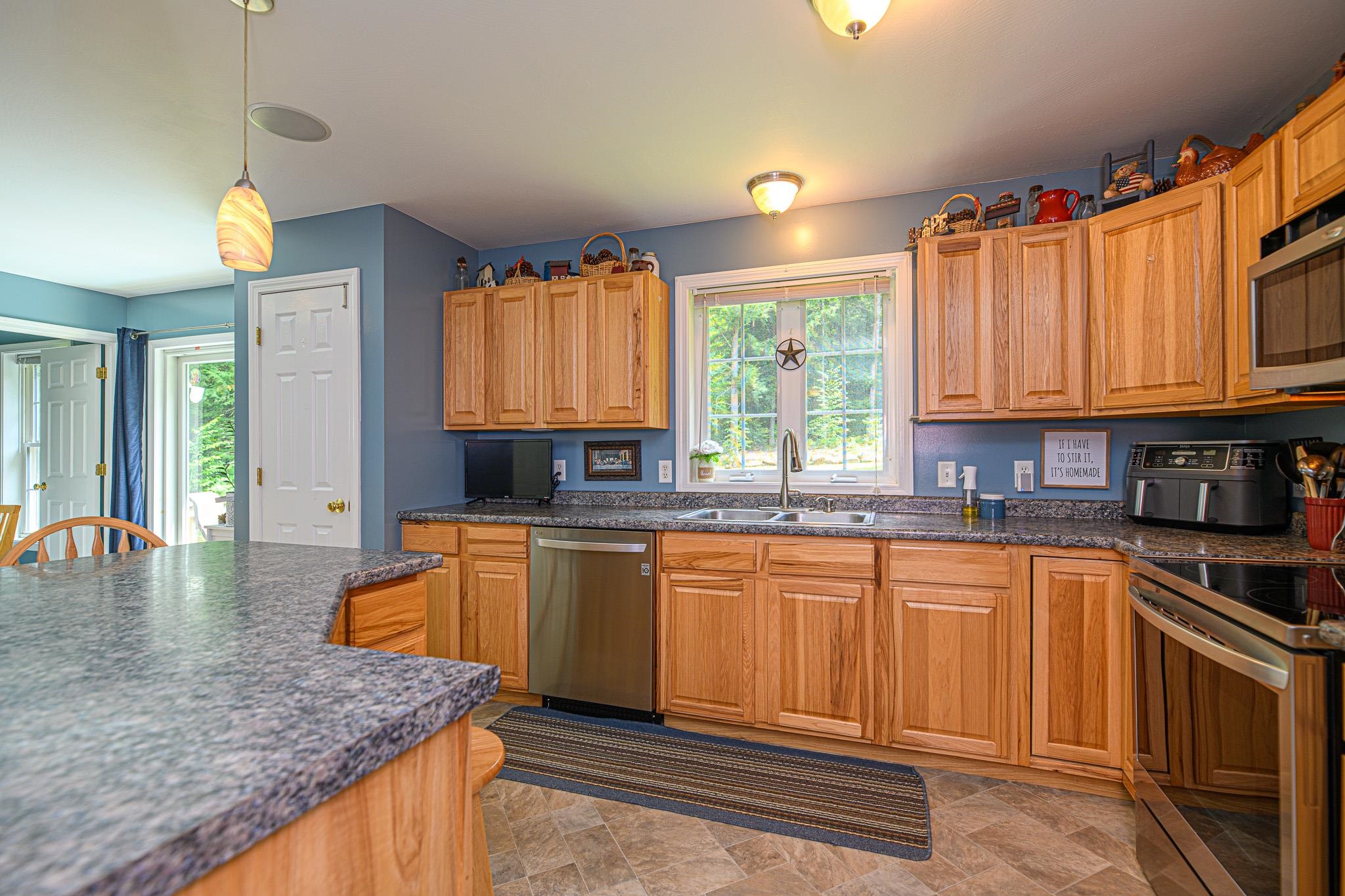 987 Deering Center Road Weare, NH 03281 - Photo 24 of 28