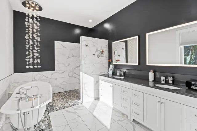 $1,700,000 | 29 Navy Street, Searsport, ME 04974