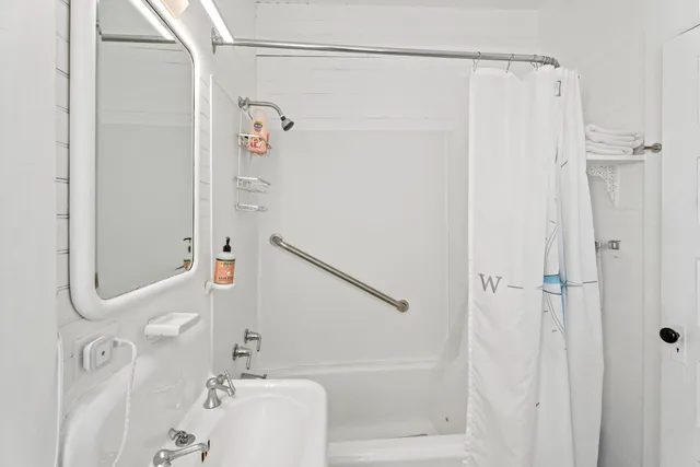 $1,600,000 | 29 Navy Street, Searsport, ME 04974