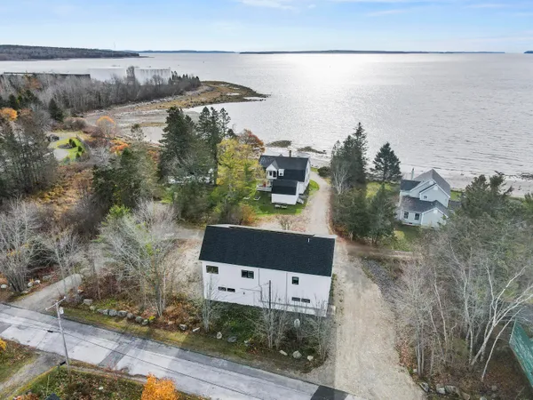 $1,250,000 | 29 Navy Street, Searsport, ME 04974