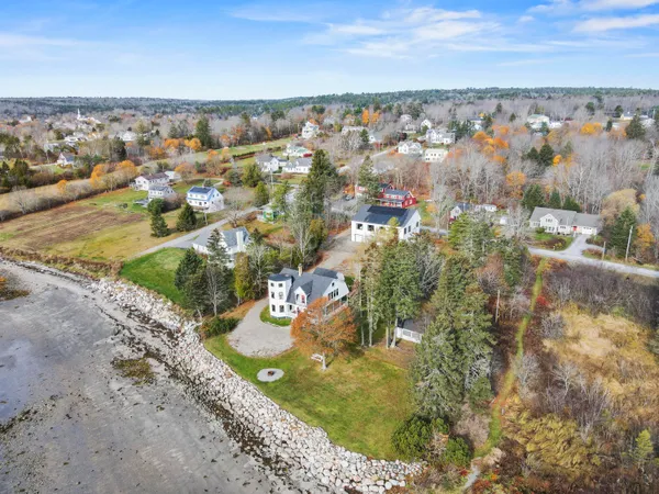 $1,600,000 | 29 Navy Street, Searsport, ME 04974