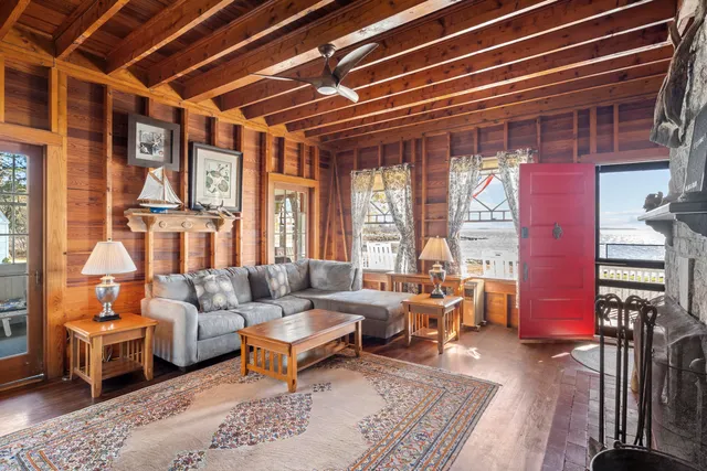 $1,700,000 | 29 Navy Street, Searsport, ME 04974