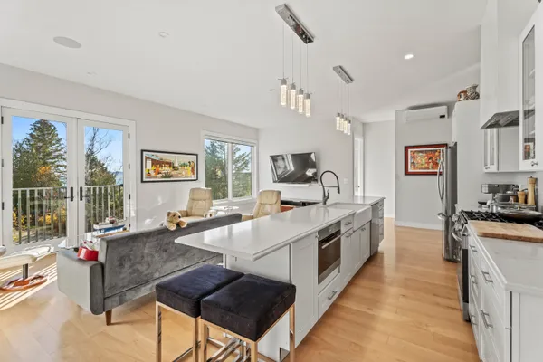 $1,250,000 | 29 Navy Street, Searsport, ME 04974