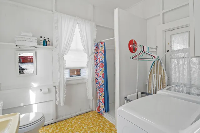 $1,700,000 | 29 Navy Street, Searsport, ME 04974