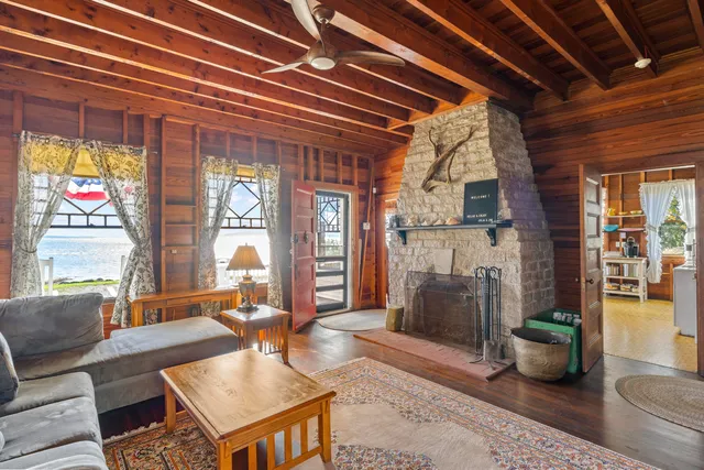 $1,700,000 | 29 Navy Street, Searsport, ME 04974