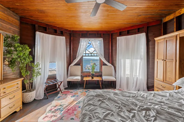 $1,700,000 | 29 Navy Street, Searsport, ME 04974