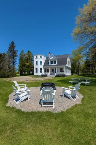 $1,700,000 | 29 Navy Street, Searsport, ME 04974