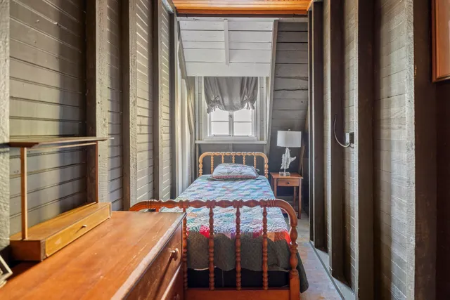 $1,700,000 | 29 Navy Street, Searsport, ME 04974