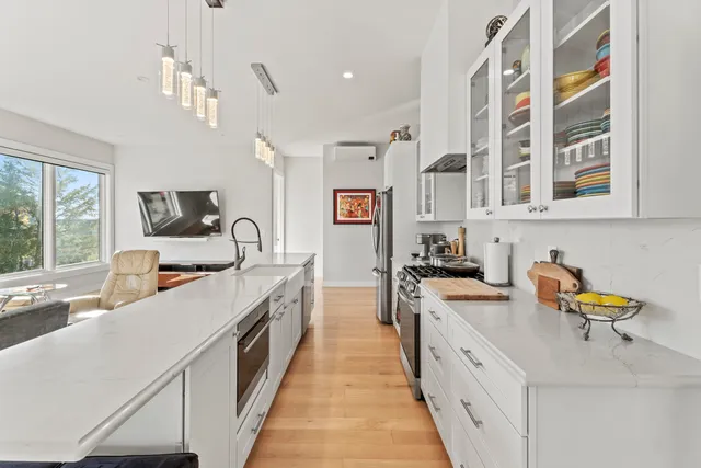 $1,700,000 | 29 Navy Street, Searsport, ME 04974